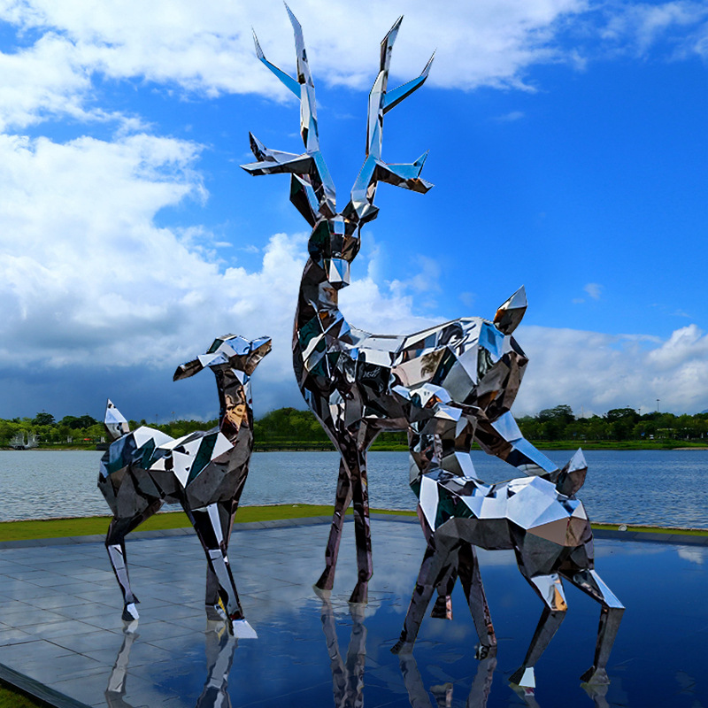 Geometric Deer Galvanized Sheet Iron Customization Landscape Sculpture Polished Large Metal Deer