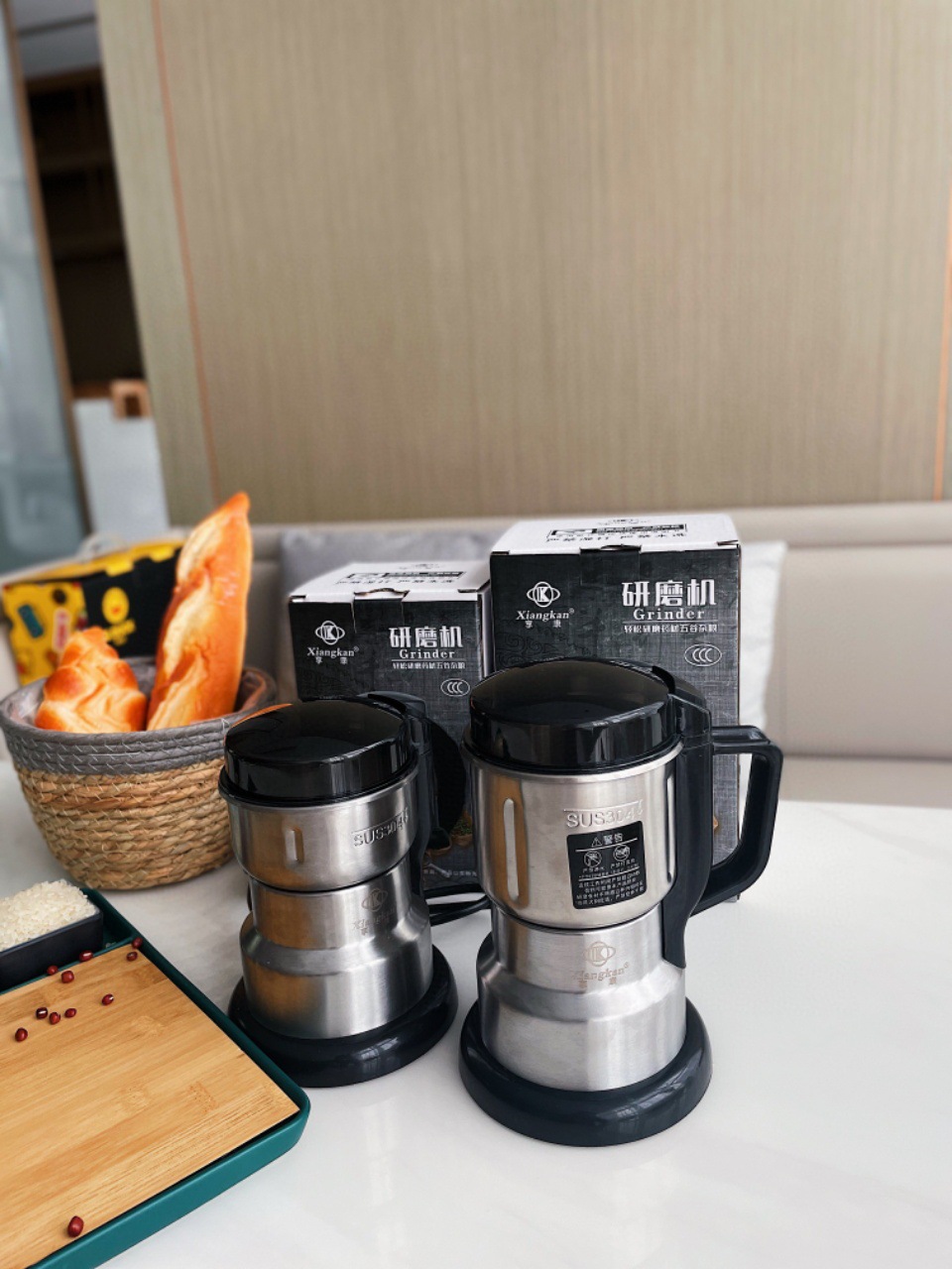 Electric Grinding Grinder Cereals Ultra-Fine Powder Machine Household Coffee Machine Coffee Grinder Coffee Machine Electric Grinding Grinder Cereals Ultra-Fine Powder Machine Household Coffee Machine Coffee Grinder Coffee Machine