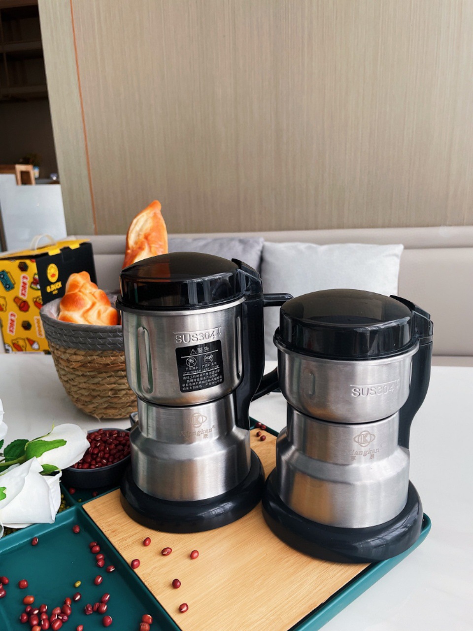 Electric Grinding Grinder Cereals Ultra-Fine Powder Machine Household Coffee Machine Coffee Grinder Coffee Machine Electric Grinding Grinder Cereals Ultra-Fine Powder Machine Household Coffee Machine Coffee Grinder Coffee Machine