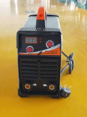 Factory direct sales of good quality welding machine