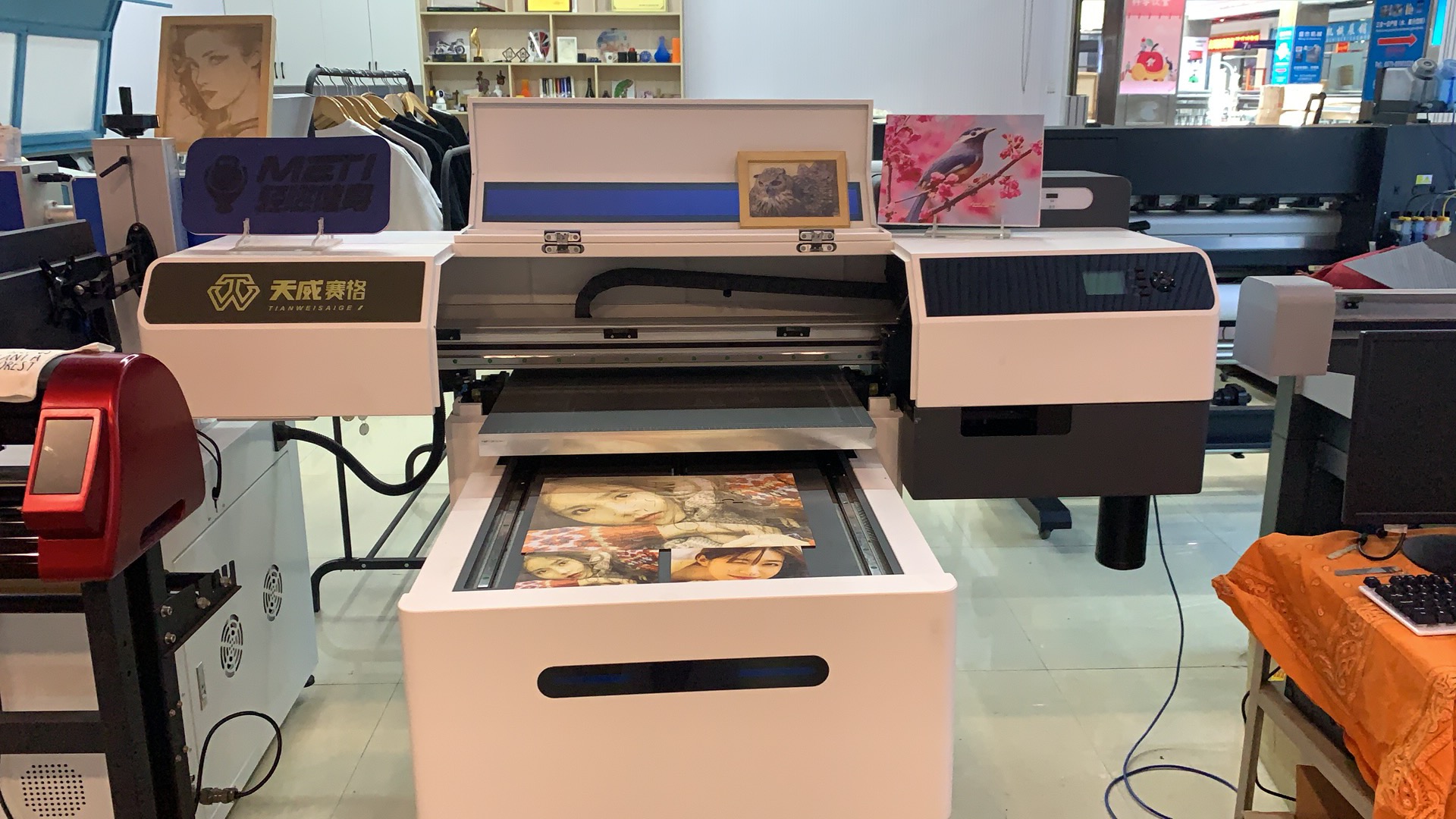 6090 Color Digital Printing Machine Flat Plate UV Printer Metal Acrylic Pp Wood Crystal Leather Printing