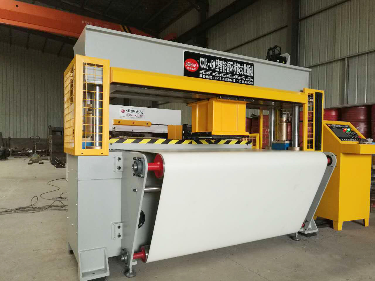 Jubilant supplies handicraft household carpet industry big table top big tonnage cutting machine blanking machine