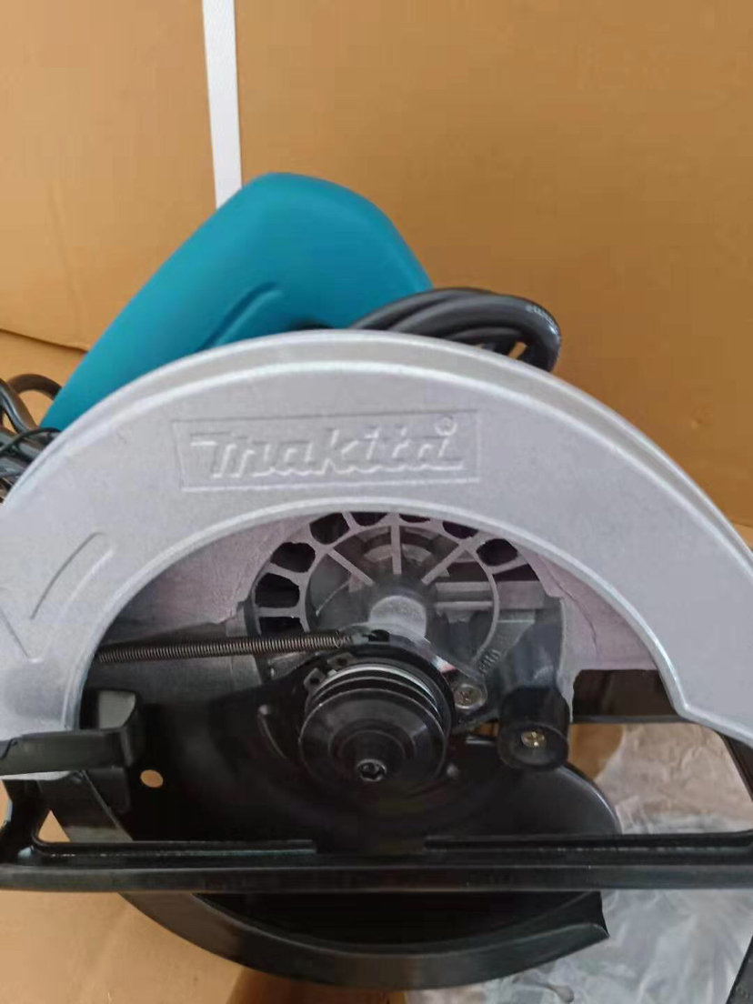 The Field cutting machine