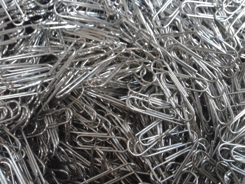 Nickel-plated paper clip cartoon paper clip 28mm paper clip cross-border for stock