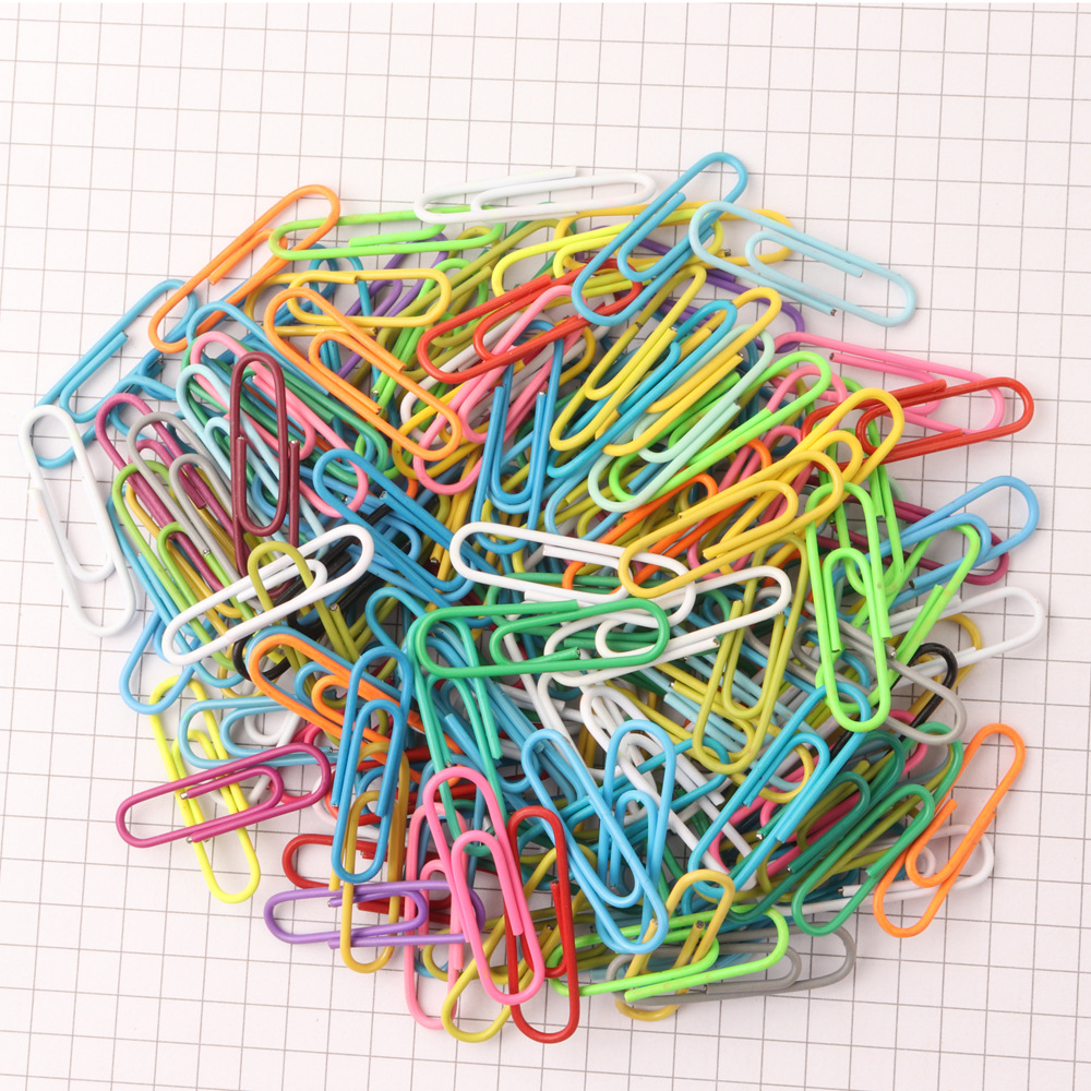 Green cartoon paper clip plastic paper clip color paper clip 28mm