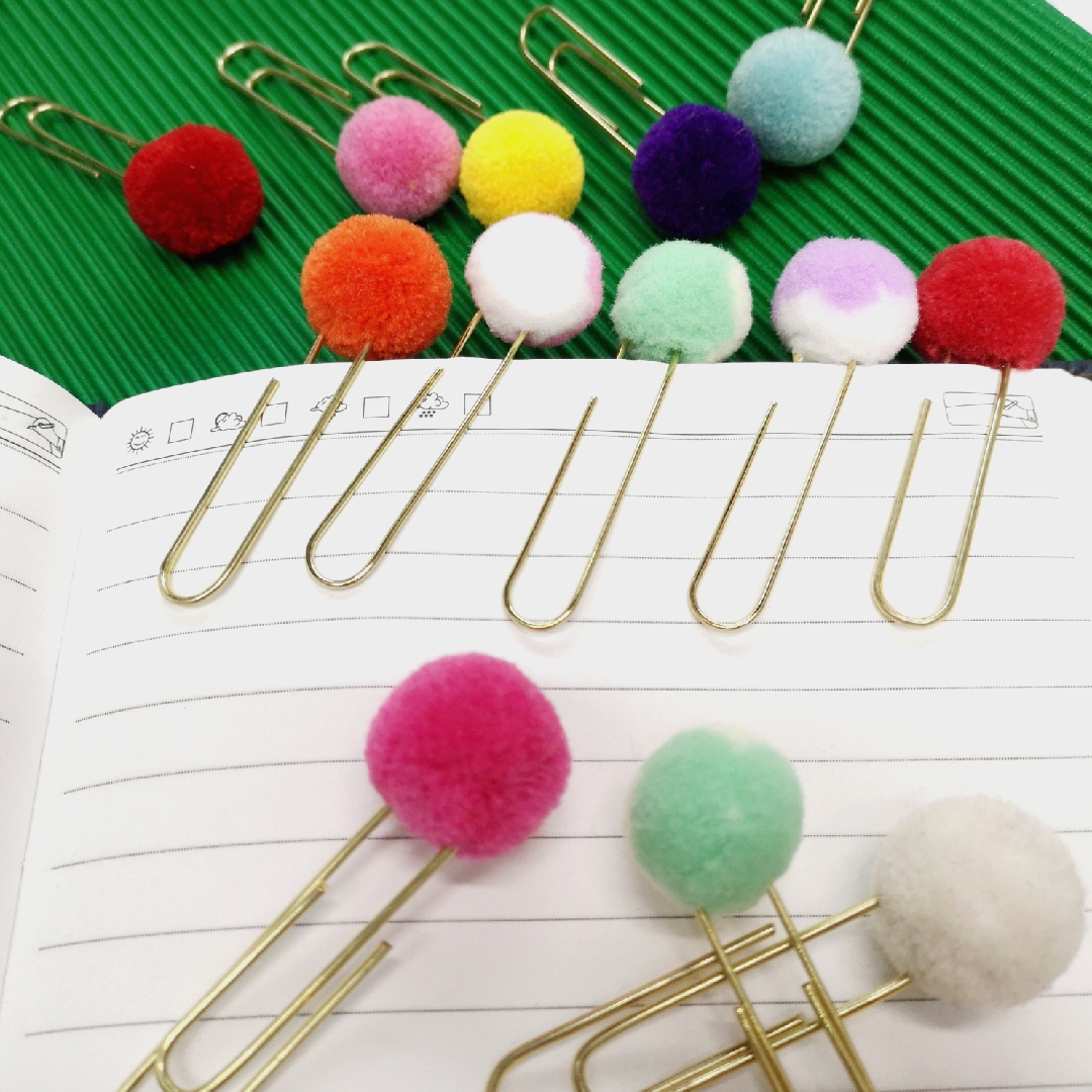 Creative girl hairball paper clip color hairball paperclip notebook DIY gold rose gold bookmark folder Creative girl hairball paper clip color hairball paperclip notebook DIY gold rose gold bookmark folder