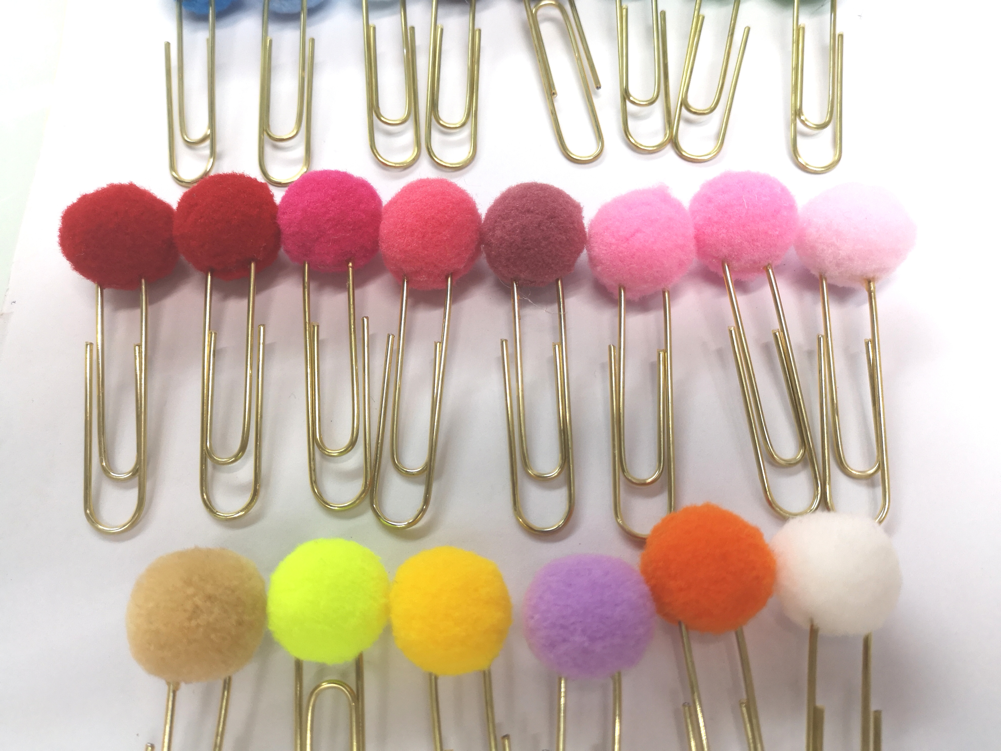 Creative girl hairball paper clip color hairball paperclip notebook DIY gold rose gold bookmark folder Creative girl hairball paper clip color hairball paperclip notebook DIY gold rose gold bookmark folder