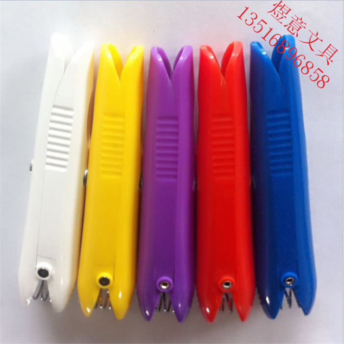 Water-soluble green clean self-priming magnetic magnetic chalk holder