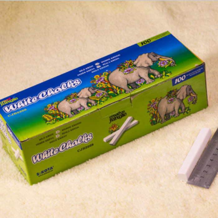 Teaching children painting graffiti square 100 white chalk Teaching children painting graffiti square 100 white chalk