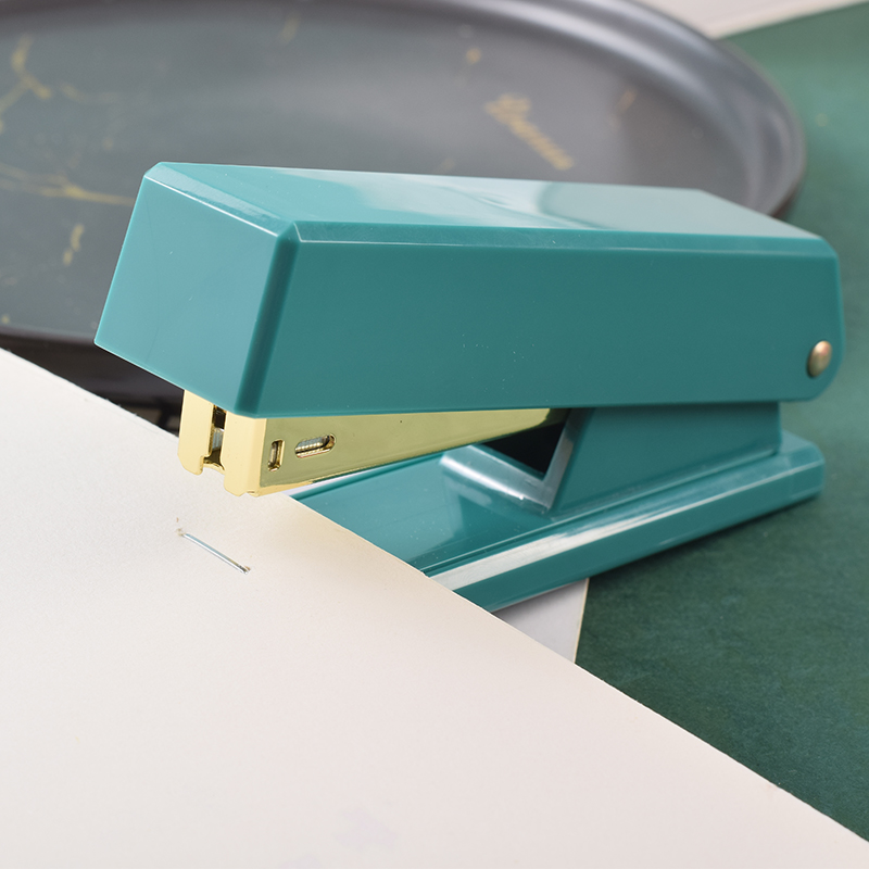 Factory Customized Red Green Gold Christmas Stapler Light Luxury Lengthened Stapler 12# Large Office Book Stapler 