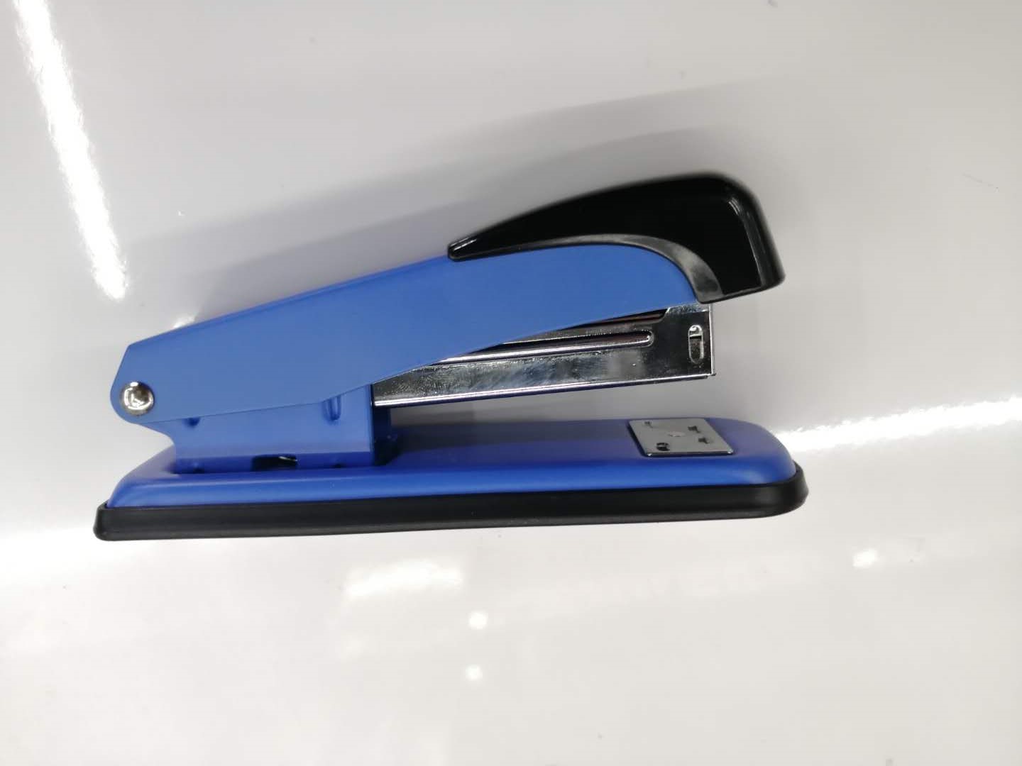 STAPLER office Medium STAPLER 24-6 26-6 metal body good quality staples punch etc. STAPLER office Medium STAPLER 24-6 26-6 metal body good quality staples punch etc.