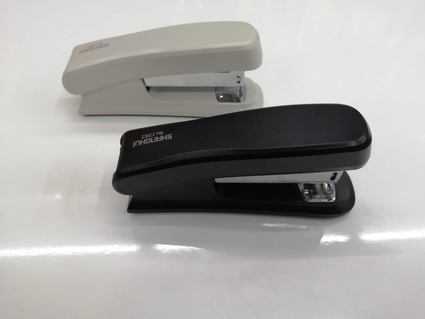 STAPLER office Medium STAPLER 24-6 26-6 metal body good quality staples punch etc.