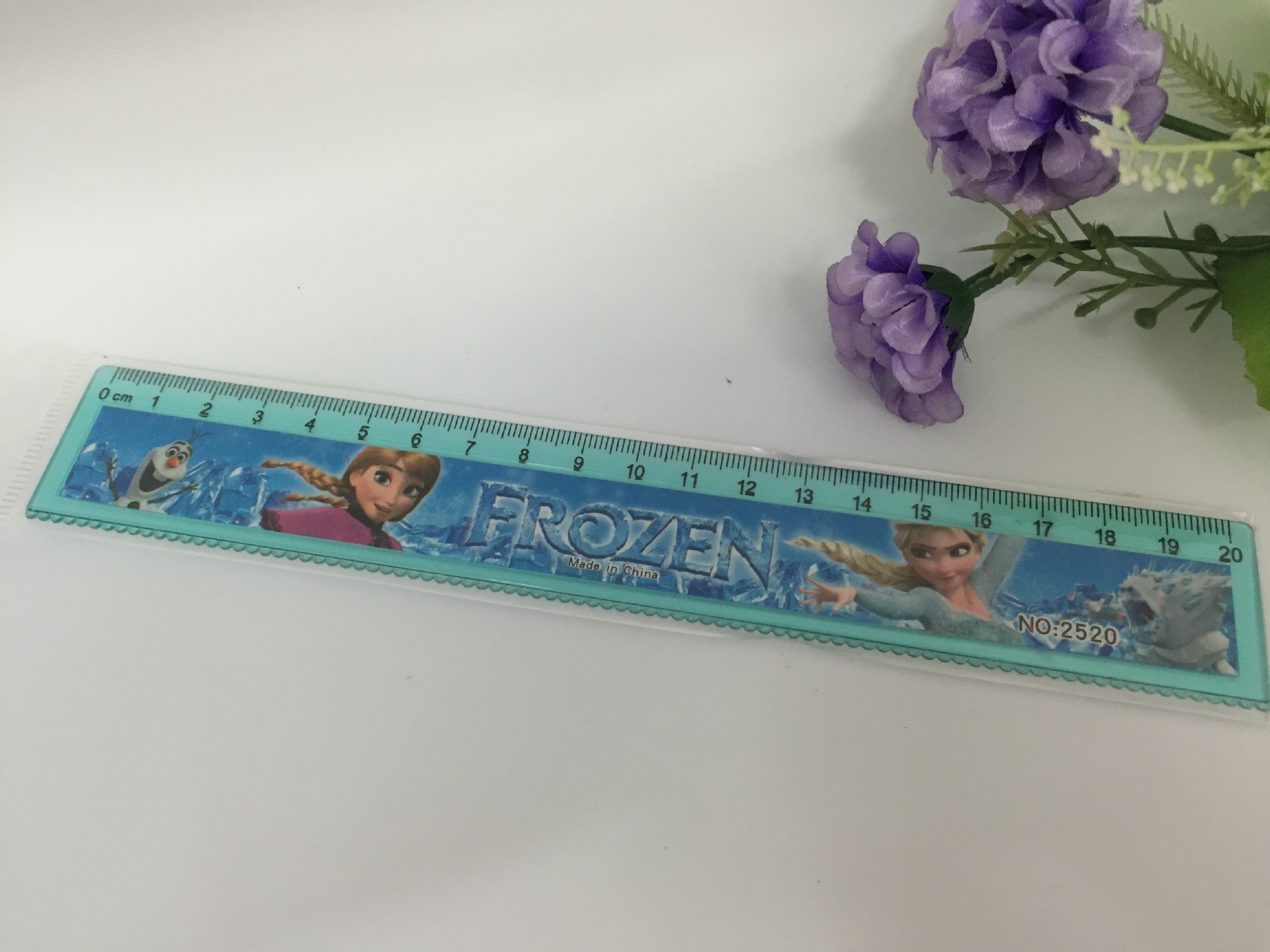 Cartoon creative ruler wave ruler wholesale student supplies 20cm measurement ruler manufacturers direct marketing