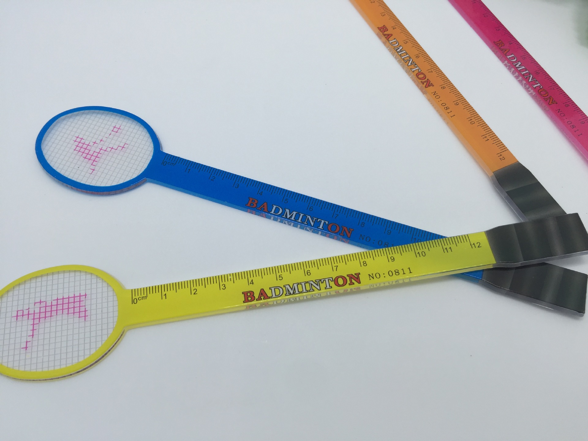Factory direct creative badminton modeling feet cartoon mini ruler 12cm math class measurement ruler wholesale