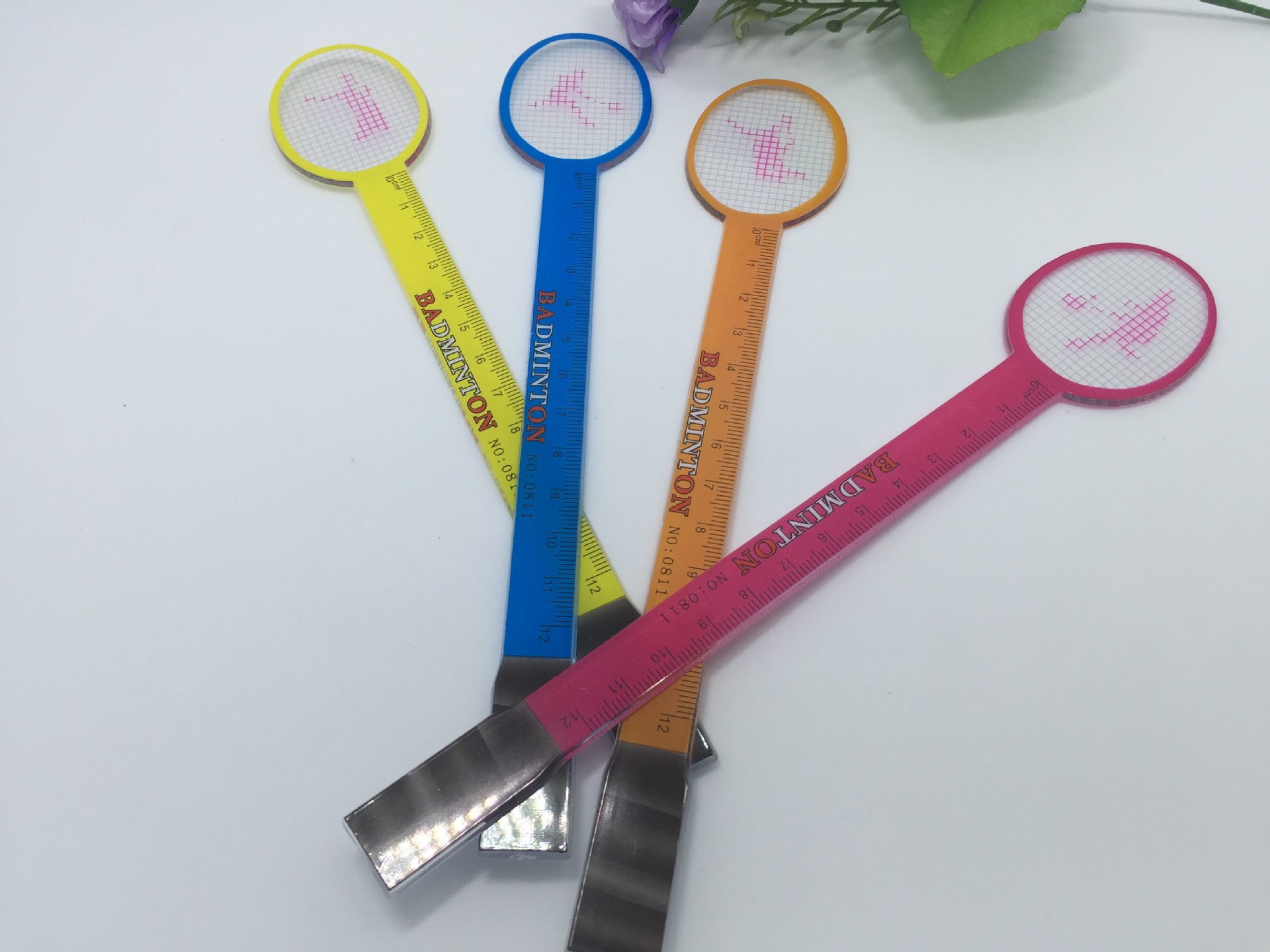 Factory direct creative badminton modeling feet cartoon mini ruler 12cm math class measurement ruler wholesale Factory direct creative badminton modeling feet cartoon mini ruler 12cm math class measurement ruler wholesale