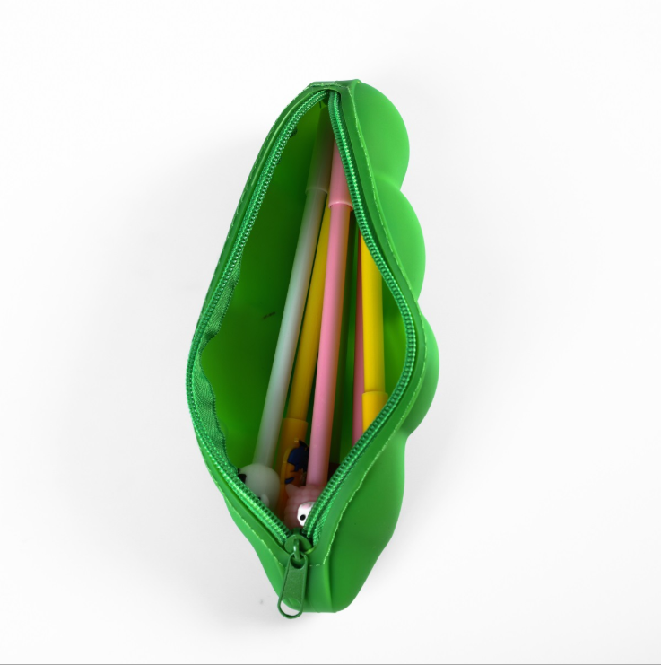 Silicone pencil bag simulation pencil bag fruit stationery bag banana green onion pen bag pea pineapple bag