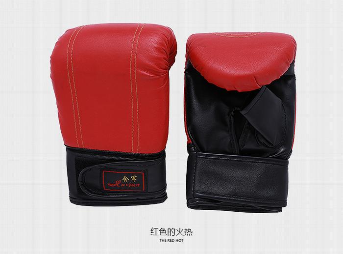 fighting Sanda boxing gloves Wushu training fitness equipment of men and women sandbags sandbags sporting goods fighting Sanda boxing gloves Wushu training fitness equipment of men and women sandbags sandbags sporting goods