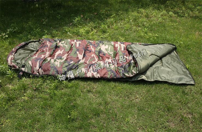 Camouflage camouflage camouflage sleeping bag camping sleeping bag sleeping bag envelope for 0 to 10 degrees. Camouflage camouflage camouflage sleeping bag camping sleeping bag sleeping bag envelope for 0 to 10 degrees.