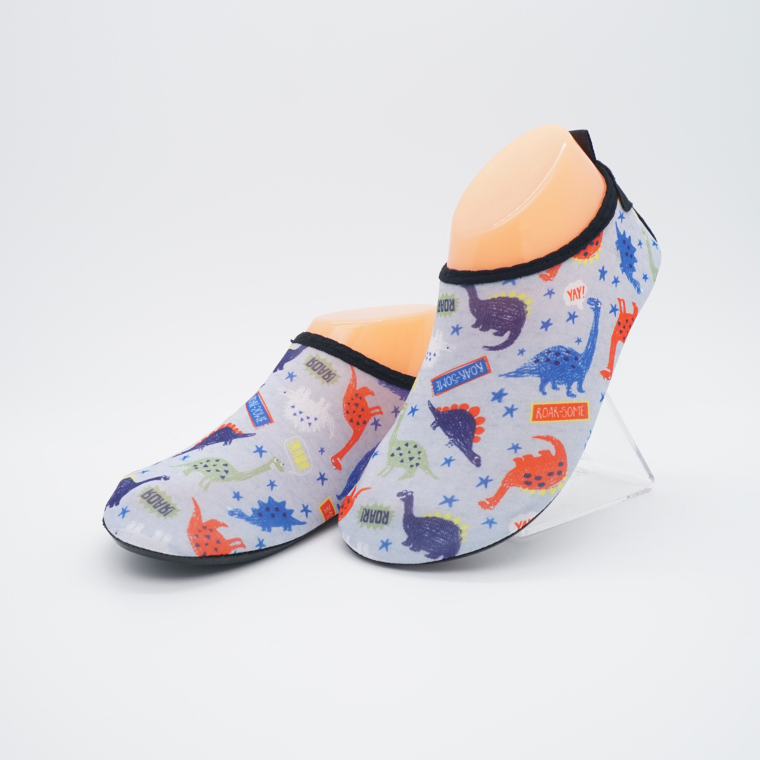 2021 New Children&#039;s Cartoon Beach Shoes Outdoor Stream Trekking Shoes Home Floor Socks Soft Shoes