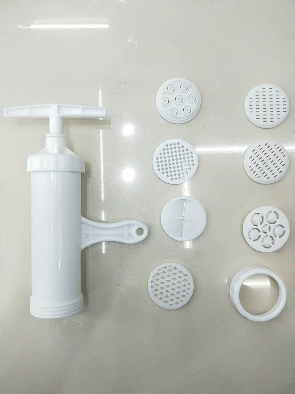 8-piece household noodle extruder manual noodle machine kitchen mini noodle press manual noodle machine