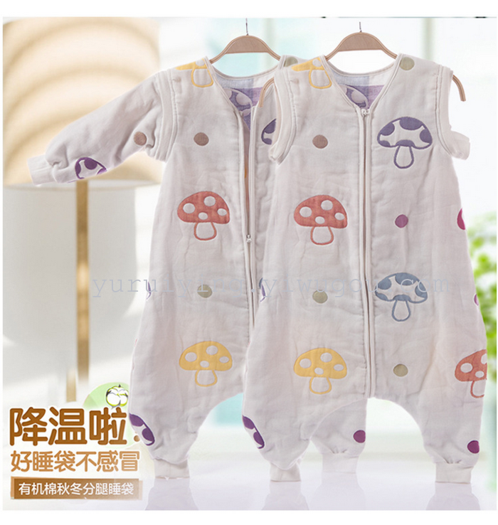 Four layers of gauze for preventing baby kicking quilt warm sleeping bag split air conditioning is Four layers of gauze for preventing baby kicking quilt warm sleeping bag split air conditioning is