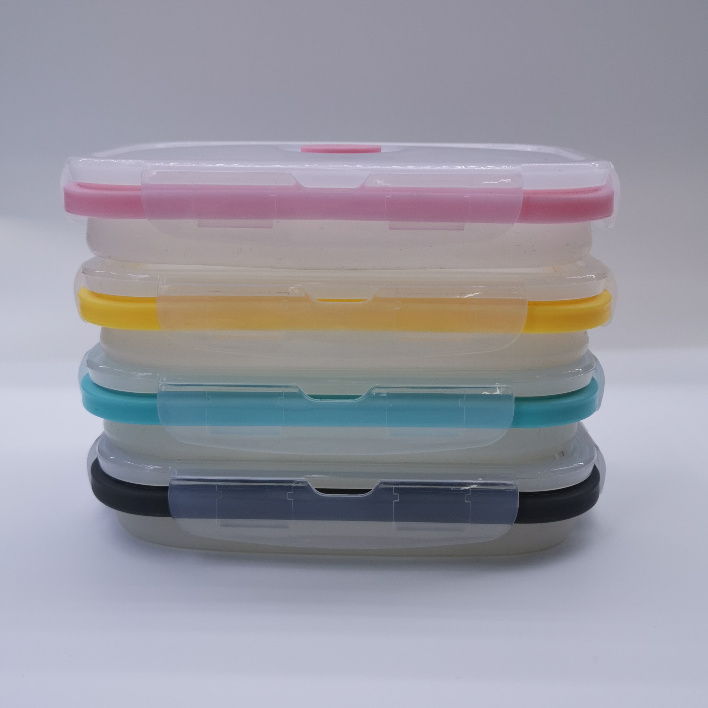 Fashionable and trendy transparent silica gel folding lunch box semi-permeable scrub can be placed in position