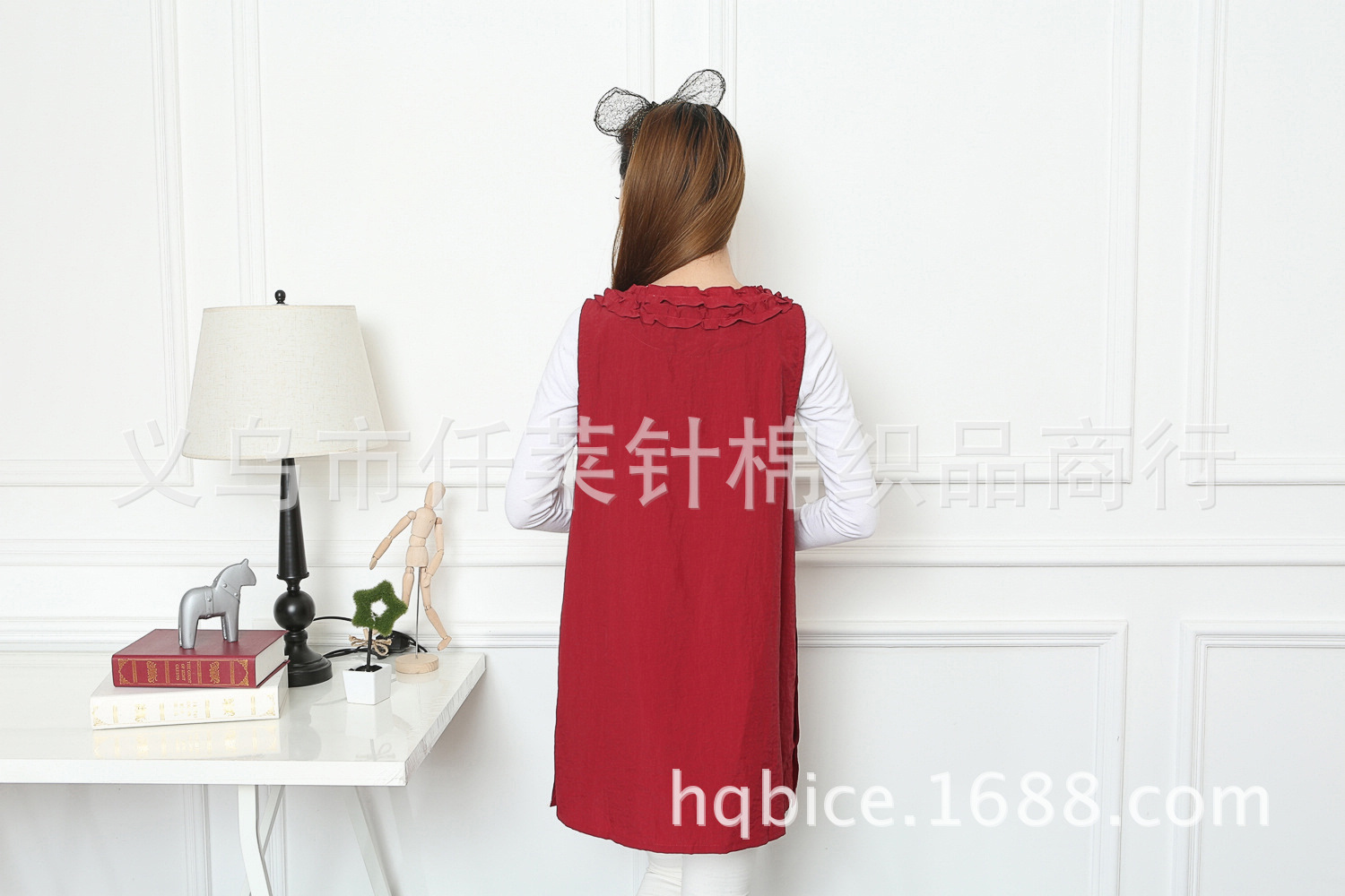 Korean checking decorative small doll, waterproof sleeveless apron sleeveless blouse