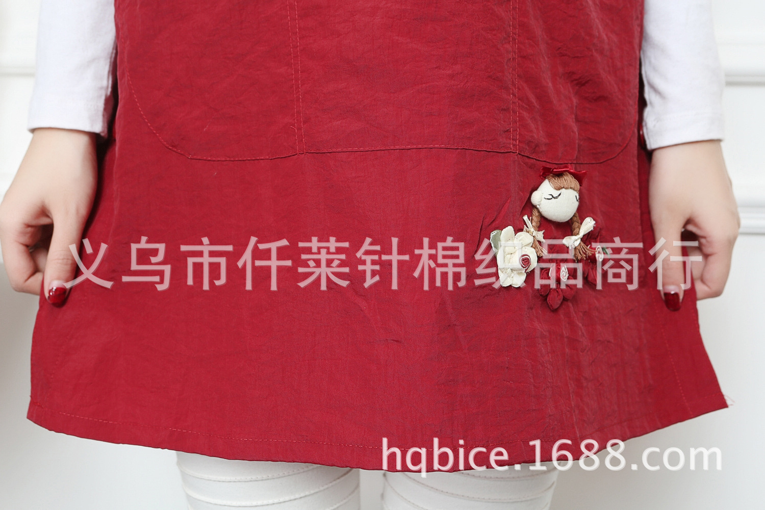 Korean checking decorative small doll, waterproof sleeveless apron sleeveless blouse