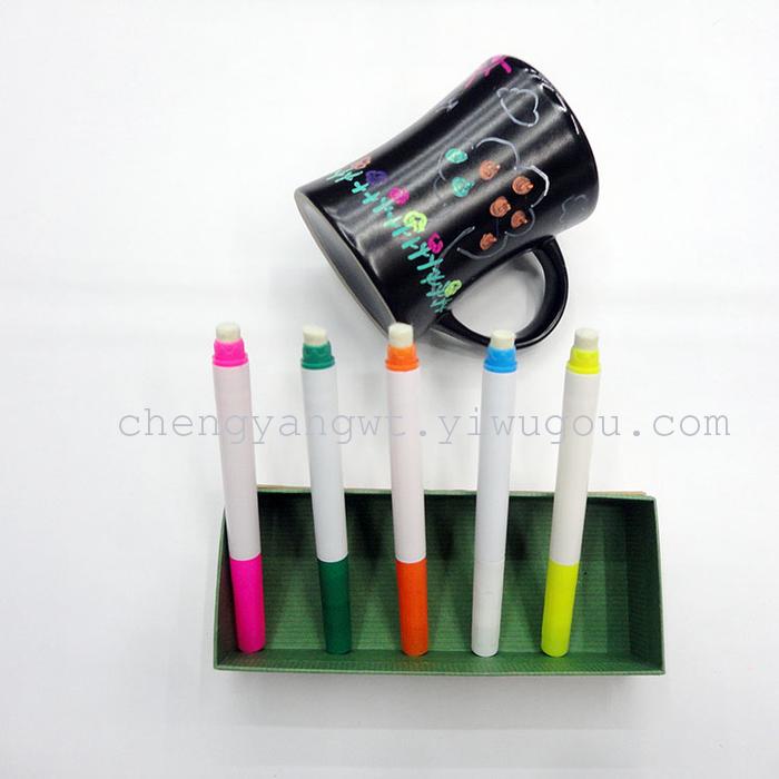 Chalkboard pens pen LED light panels of glass ceramics with a brush is easy to clean without leaving any traces Chalkboard pens pen LED light panels of glass ceramics with a brush is easy to clean without leaving any traces