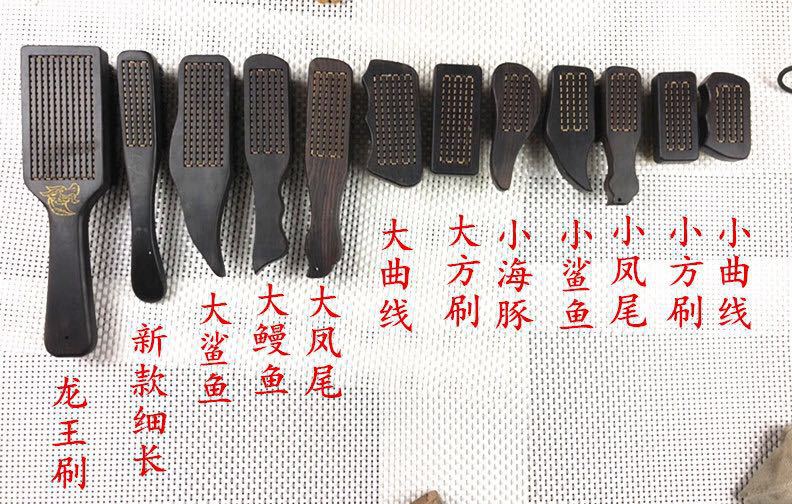 Wholesale Purple Sandalwood Wooden Handle Hand Brush Rhinoceros Horn Rudraksha Walnut clean brush Wholesale Purple Sandalwood Wooden Handle Hand Brush Rhinoceros Horn Rudraksha Walnut clean brush