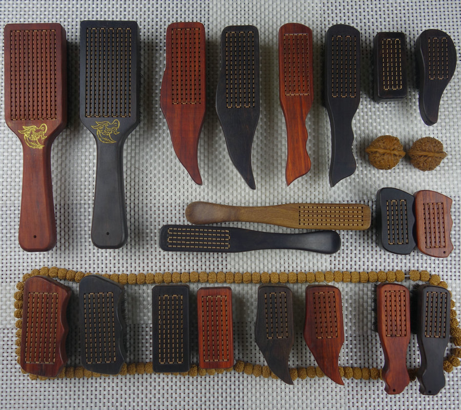 Wholesale Purple Sandalwood Wooden Handle Hand Brush Rhinoceros Horn Rudraksha Walnut clean brush Wholesale Purple Sandalwood Wooden Handle Hand Brush Rhinoceros Horn Rudraksha Walnut clean brush