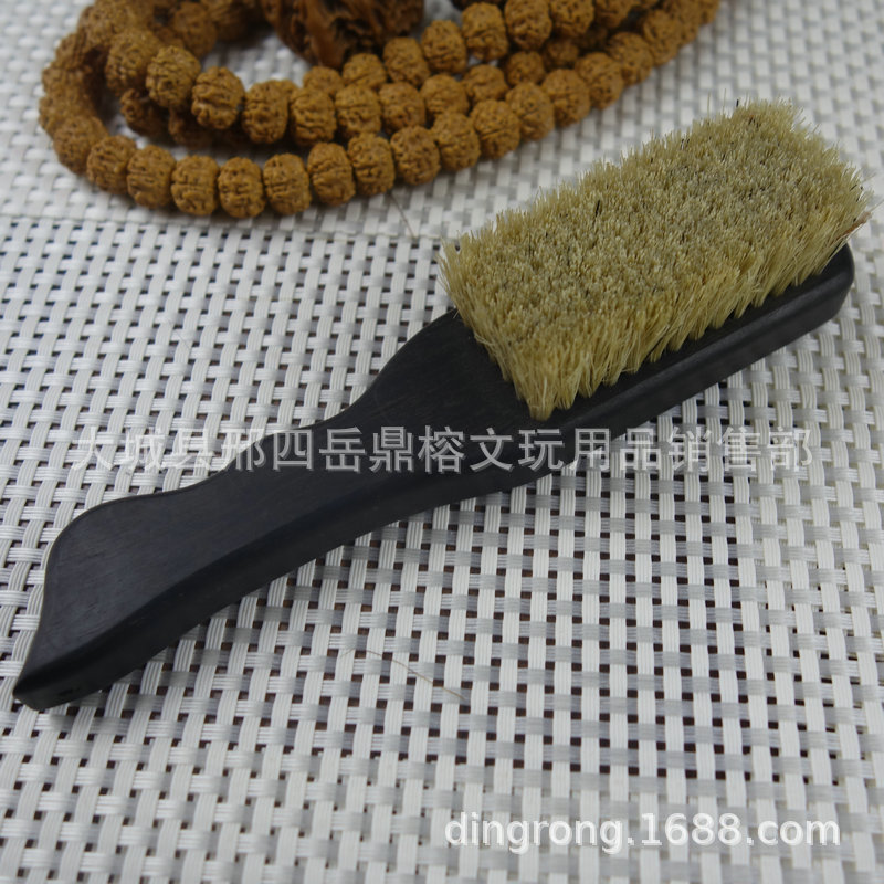 Wholesale Purple Sandalwood Wooden Handle Hand Brush Rhinoceros Horn Rudraksha Walnut clean brush Wholesale Purple Sandalwood Wooden Handle Hand Brush Rhinoceros Horn Rudraksha Walnut clean brush