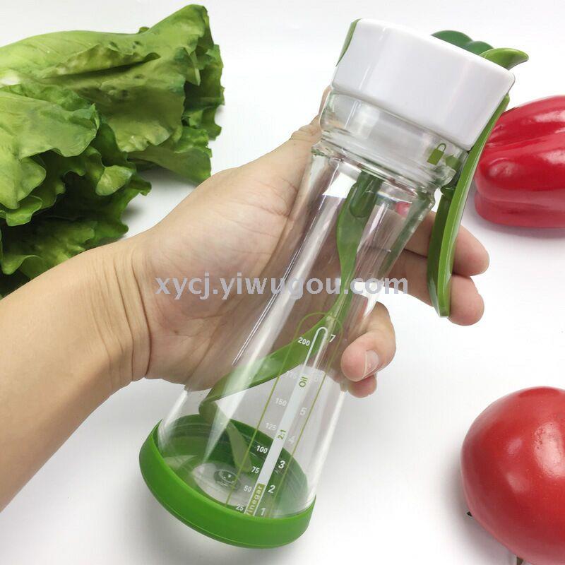 Seasoning bottle hand seasoning mixing cup mixing cup salad cup seasoning pot kitchen tool stirring automatically