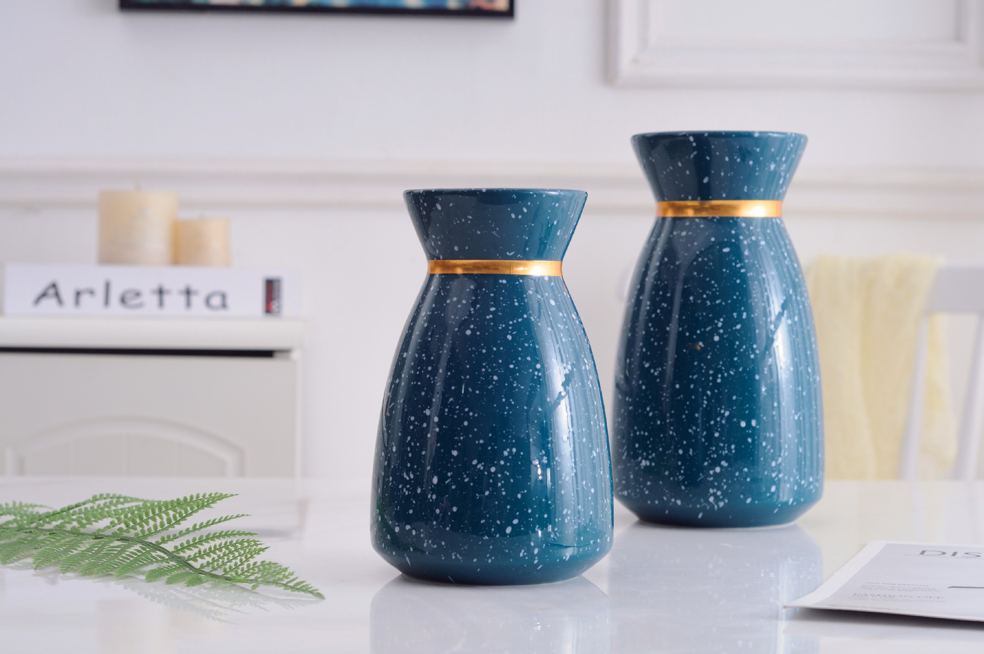 Simple Modern Simple light luxury wind Blue and Blue gold Vase flower ware Household soft decorative arts and crafts Simple Modern Simple light luxury wind Blue and Blue gold Vase flower ware Household soft decorative arts and crafts