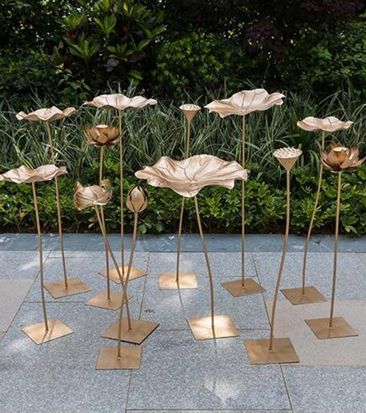 Modern Metal Simulation Lotus Iron Lotus Leaf Lotus Garden Garden Hotel Pool LandscapeImported arts and crafts Modern Metal Simulation Lotus Iron Lotus Leaf Lotus Garden Garden Hotel Pool LandscapeImported arts and crafts