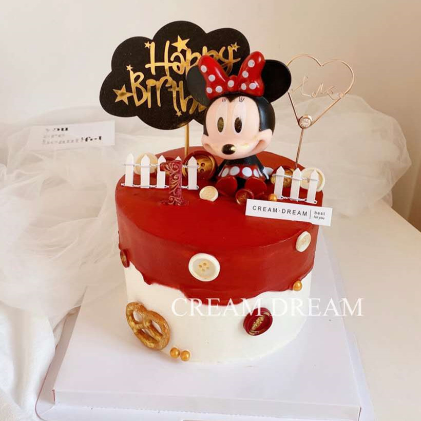 Shaking Head Mickey Minnie Q Version Captain America Creative Cake Decoration Decoration Imported arts and crafts