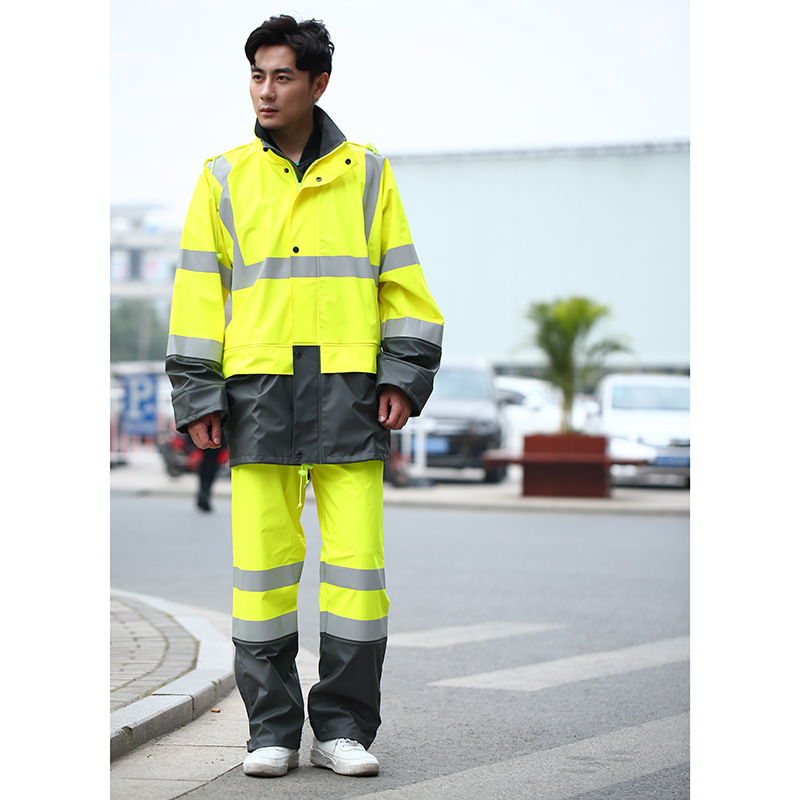 Creative new style PVC traffic safety reflective adult raincoat suit yiwu manufacturer customized wholesale