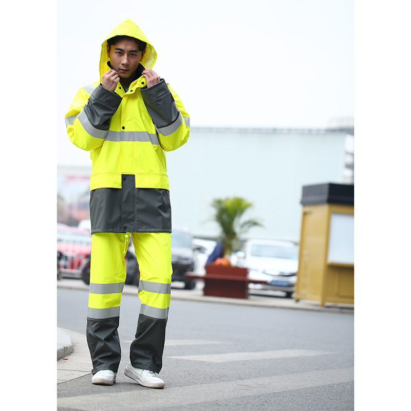 Creative new style PVC traffic safety reflective adult raincoat suit yiwu manufacturer customized wholesale