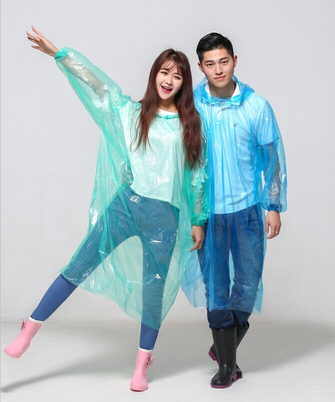 Ultra low price PE disposable raincoat pullover type portable adult raincoat outdoor portable travel raincoat wholesale Ultra low price PE disposable raincoat pullover type portable adult raincoat outdoor portable travel raincoat wholesale