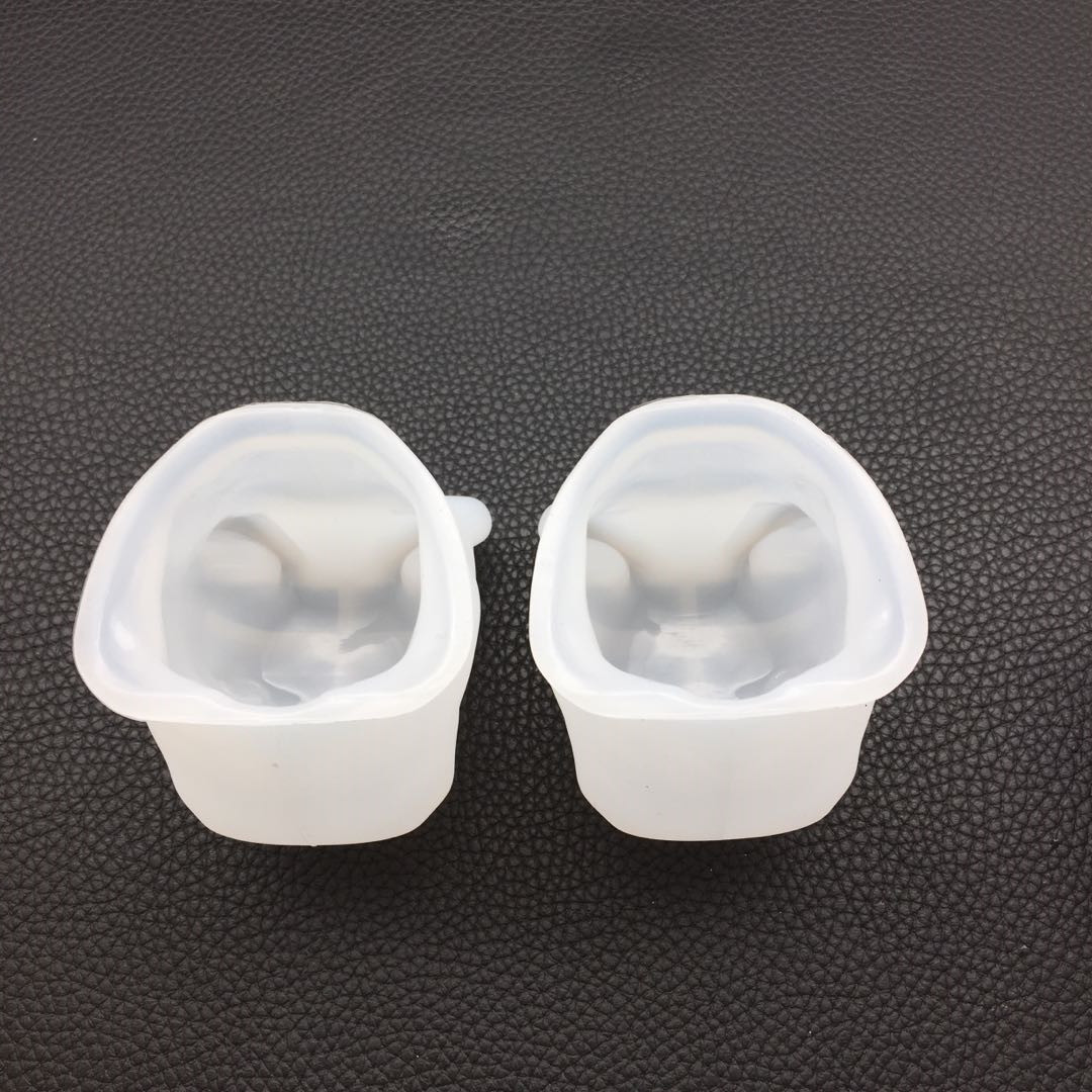 DIY crystal drop plastic bucket three-dimensional dog head mold car aromatherapy gesso incense high mirror baking hand