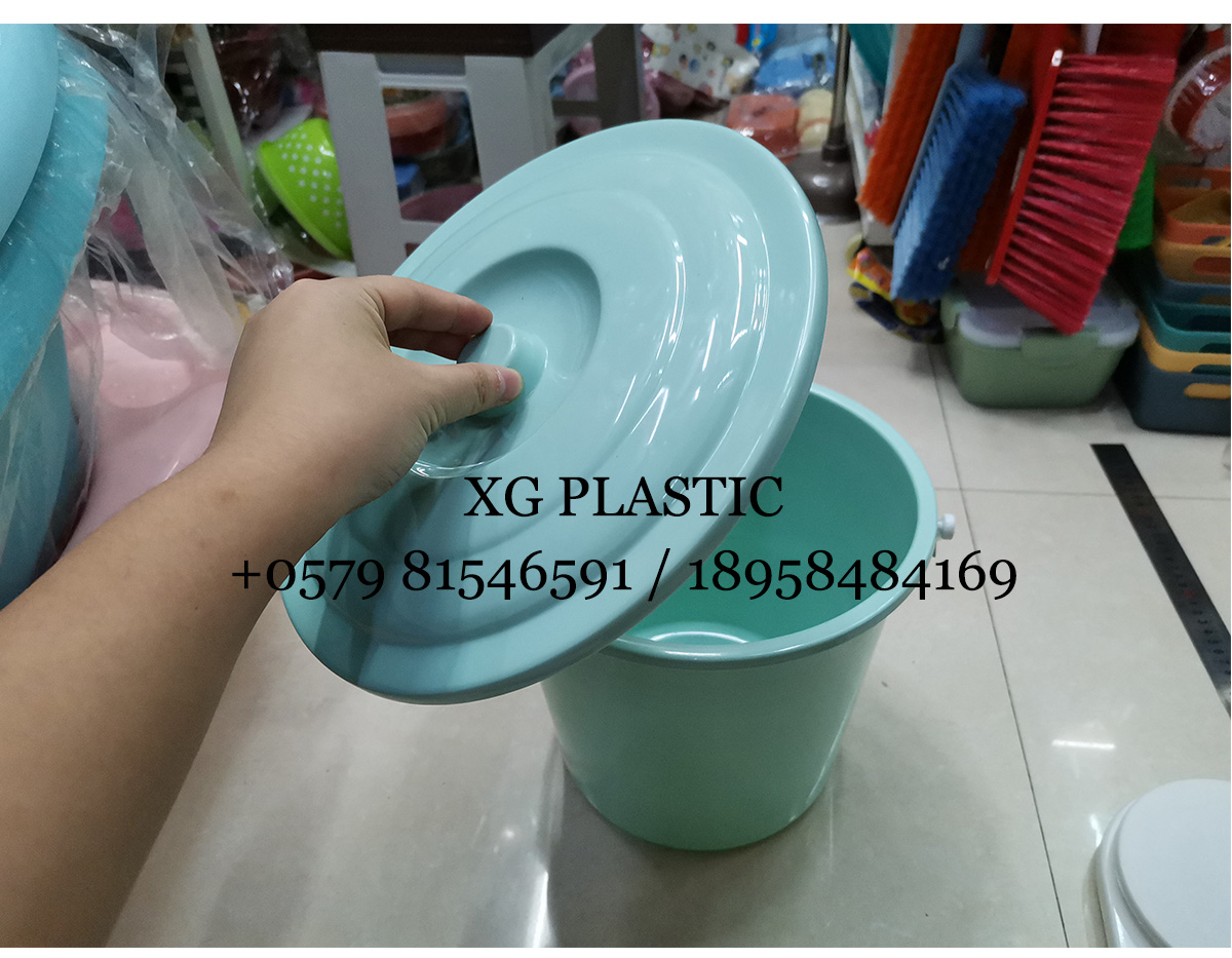 8 Liter water bucket plastic bucket with lid simple style household water storage bucket portable round shape bucket