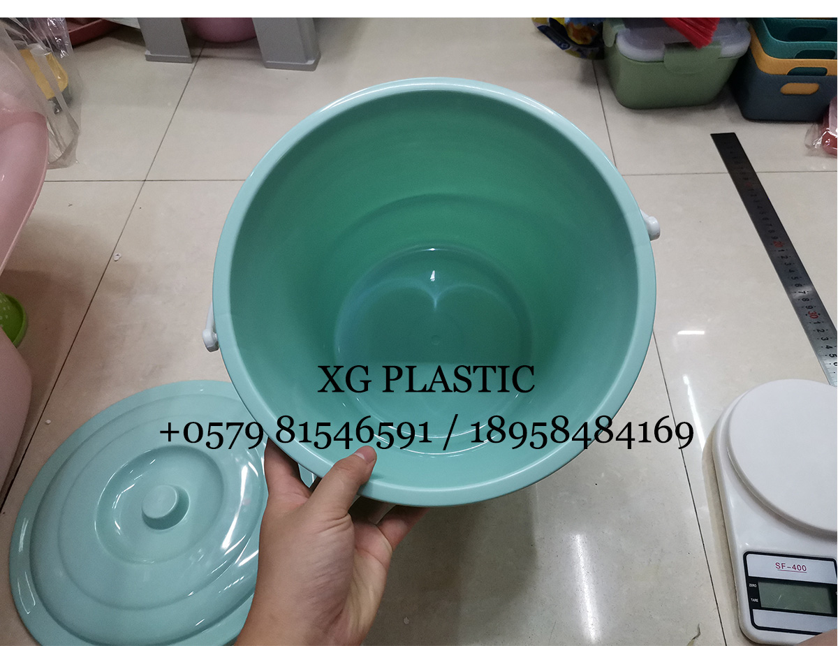 8 Liter water bucket plastic bucket with lid simple style household water storage bucket portable round shape bucket