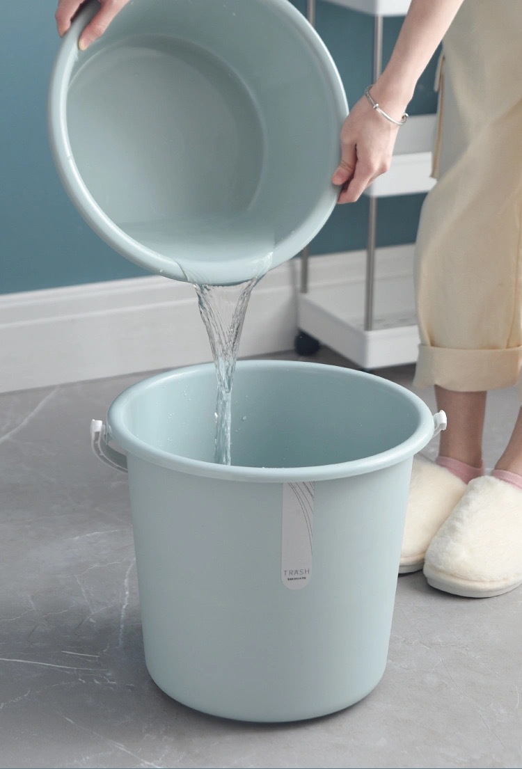 Plastic bucket  Three-Piece Bucket Washbasin Basin Bailer Spoon Set Household Plastic Thickened Bucket