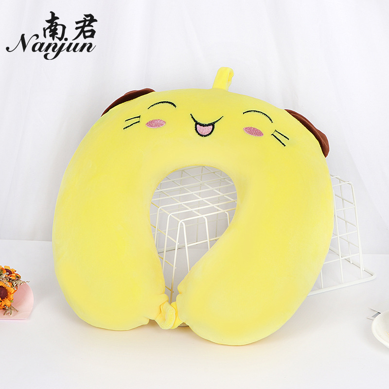 Three-Piece Cartoon Pillow Cover Pillow Simple and Comfortable Office Cushion Car Pillow Cover Three-Piece Cartoon Pillow Cover Pillow Simple and Comfortable Office Cushion Car Pillow Cover