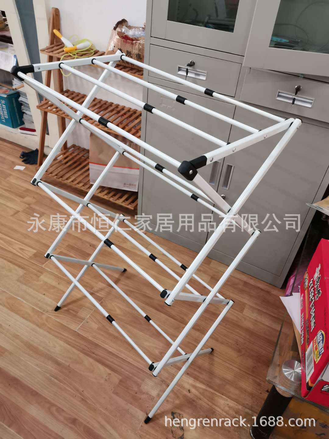 Clothes Hanger Floor Installation-Free Telescopic Coat Hanger Iron Pipe Plastic Spraying Three-Layer Towel  Coat Hanger