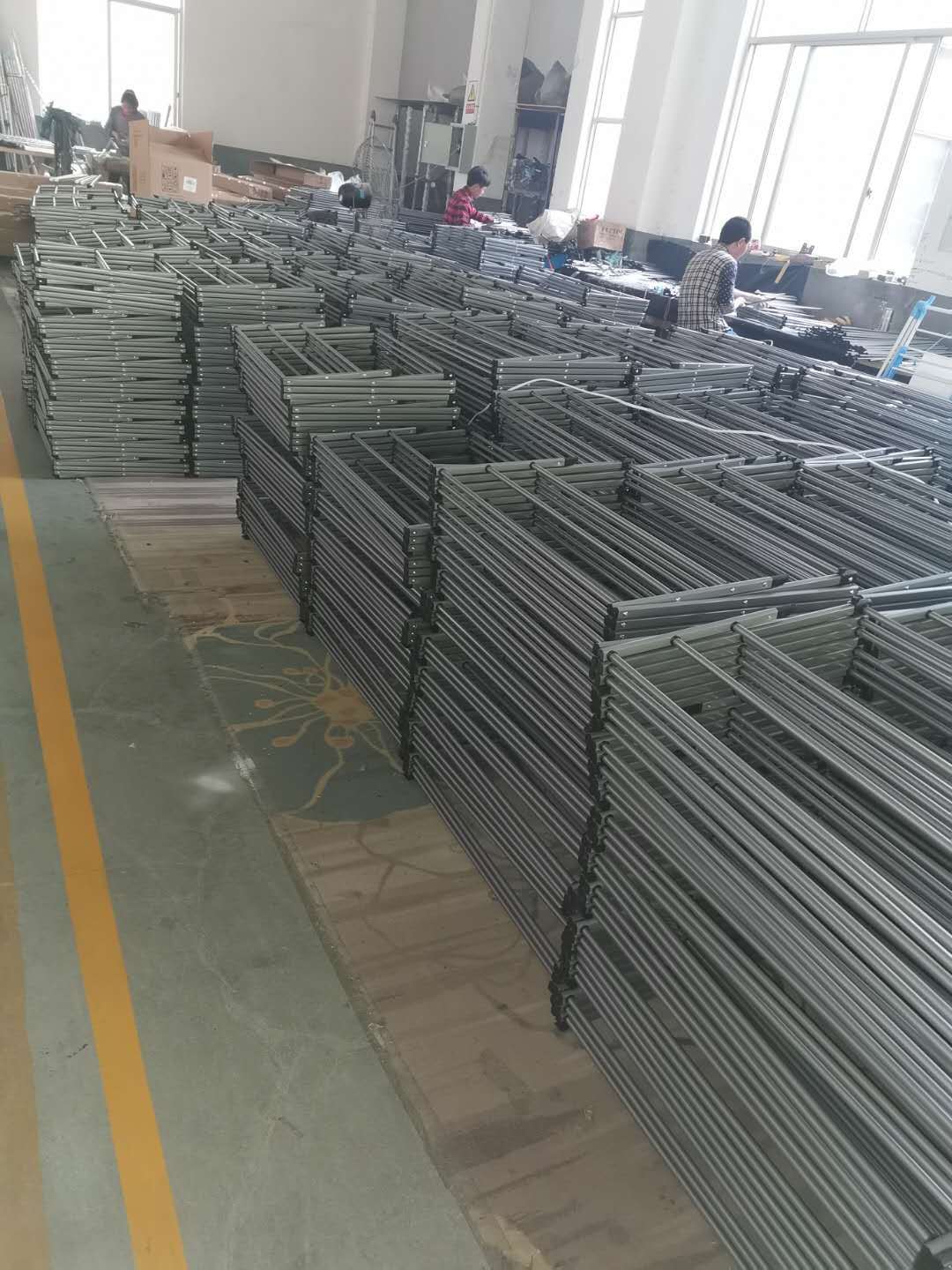 Clothes Hanger Floor Installation-Free Telescopic Coat Hanger Iron Pipe Plastic Spraying Three-Layer Towel  Coat Hanger