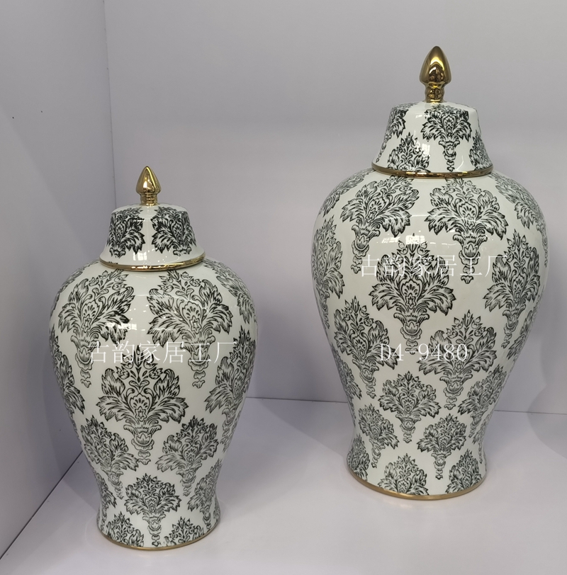 Factory Hot Selling Ceramic Crafts Creative Blue and White Porcelain Craft Ceramic Ornaments Vase