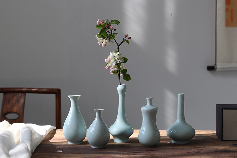 Jingdezhen Ceramic Vase Decoration Retro New Chinese Style Zen Vase Simple Porcelain craft Jingdezhen Ceramic Vase Decoration Retro New Chinese Style Zen Vase Simple Porcelain craft