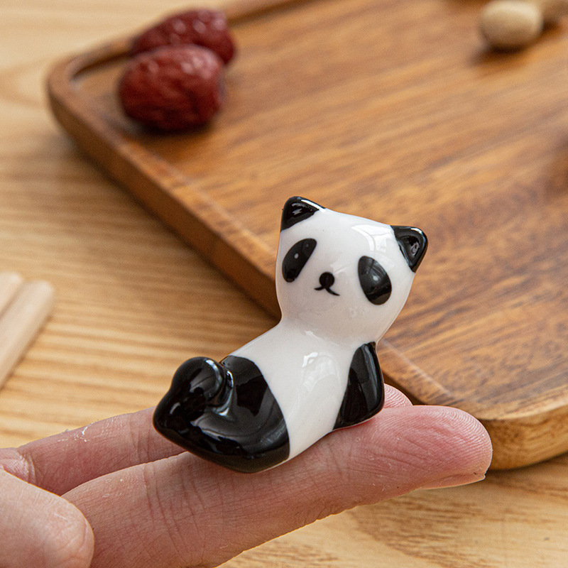 Baoyun Zakka Japanese Style Groceries Chopsticks Shelf Ceramic Chopsticks Rest Chopsticks Shelf Panda Porcelain craft