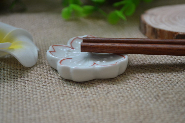Baoyun Zakka Japanese Style Groceries Chopsticks Shelf Ceramic Chopsticks Rest Chopsticks Shelf Panda Porcelain craft
